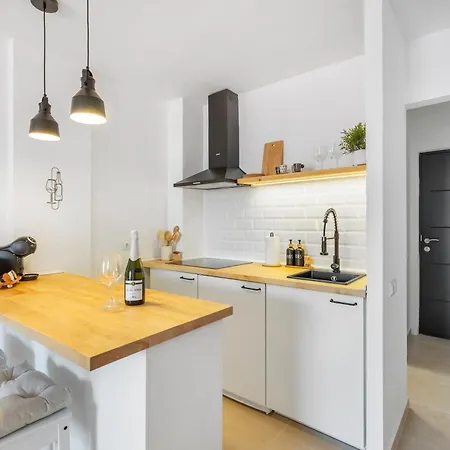 1bdr 150m From Sea With Workspace Apartamento