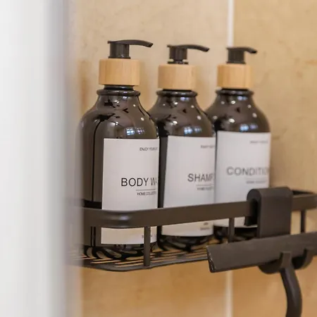 1bdr 150m From Sea With Workspace Apartamento