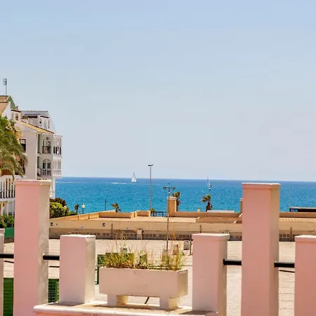 1bdr 150m From Sea With Workspace Apartamento