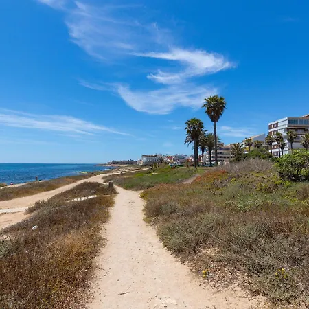 1bdr 150m From Sea With Workspace Lägenhet *