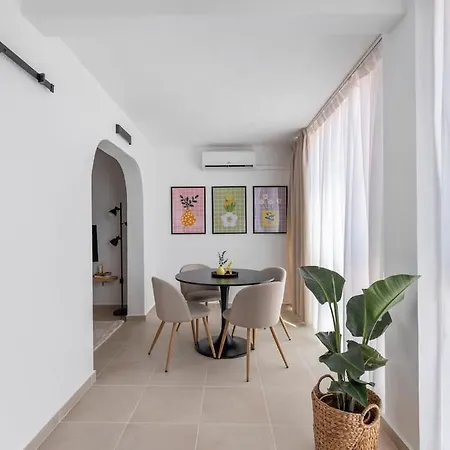 Appartamento 1bdr 150m From Sea With Workspace Torrevieja