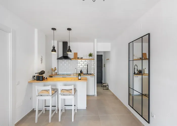 公寓 1bdr 150m From Sea With Workspace