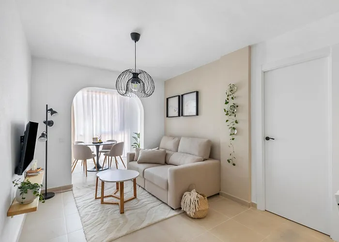 1bdr 150m From Sea With Workspace 公寓