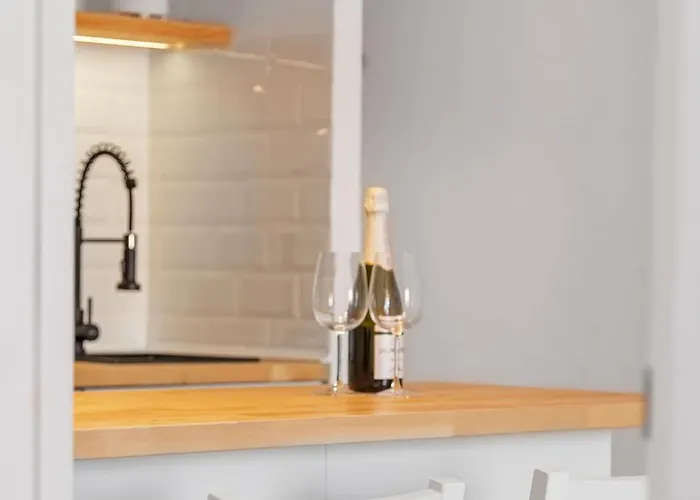 1bdr 150m From Sea With Workspace * 托雷维耶哈