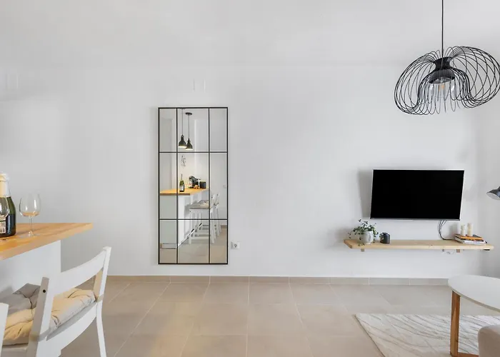 1bdr 150m From Sea With Workspace Apartamento Torrevieja
